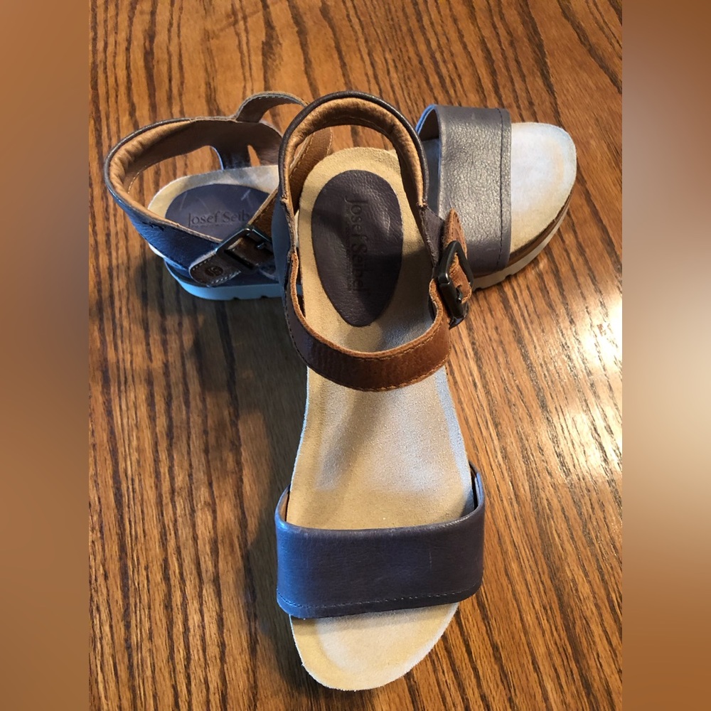 Joseph Seibel Women Size 37 (6.5) wedge sandals grey and tan leather NWOB